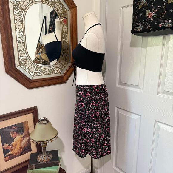 VTG Y2K Full Tilt Black, Pink & Red Floral Pattern Dark Femme Midi Skirt XS - Picture 3 of 7